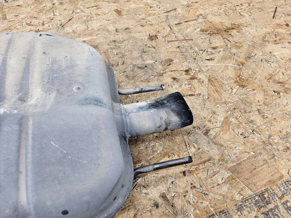 TUBO SILENCIADOR SISTEMA ESCAPE TRASERO CHEVROLET MALIBU 16-22 OEM Foto 2 de 4