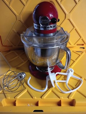 KITCHEN AID KSM150PSER ARTISAN SERIES 5 QUART TILT-HEAD  MIXER - Empire Red