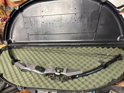 PSE Game Sport Strato-Flite Graphite Compound Archery Bow & Carry Case FREE SHIP