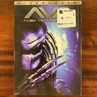 AVP Alien vs. Predator Widescreen Edition DVD NEW Slipcover + Special Features