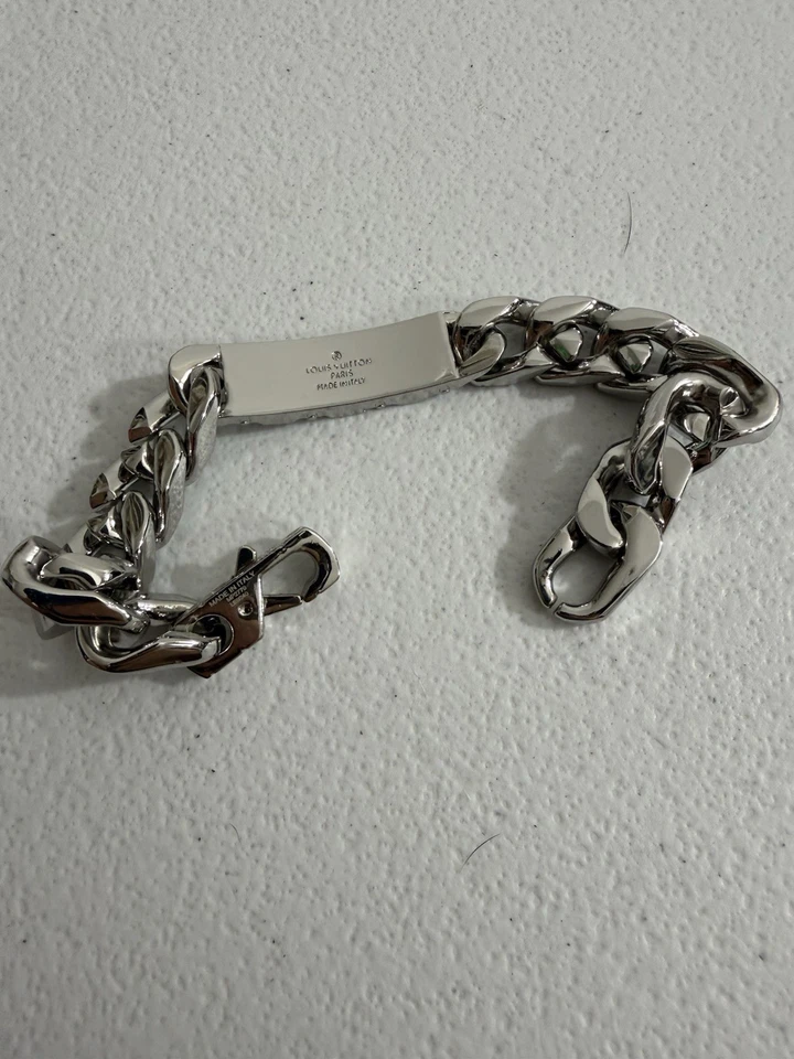 Pulsera Louis Vuitton Plata Monograma Eslabón Cubano Cadena Usada Sin Caja Foto 2 de 3