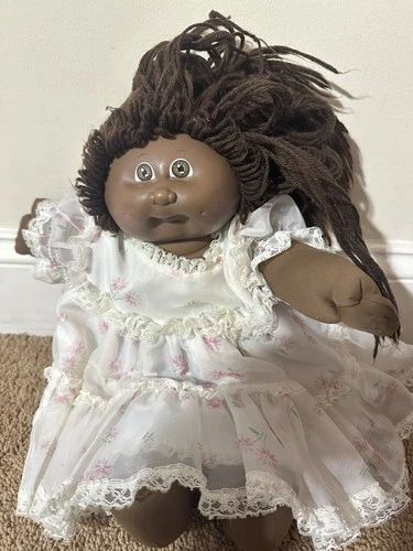 Vintage African American Cabbage Patch Kids Doll Brown Eyes 1982 Dress