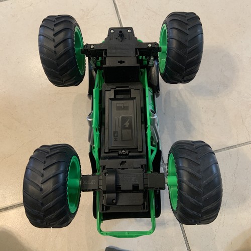 Grave Digger RC Monster Truck 66801 Spin Master Big BKT Tires AS-IS NO REMOTE - Picture 7 of 12