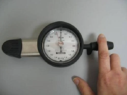 Tohnichi dial on sale torque wrench