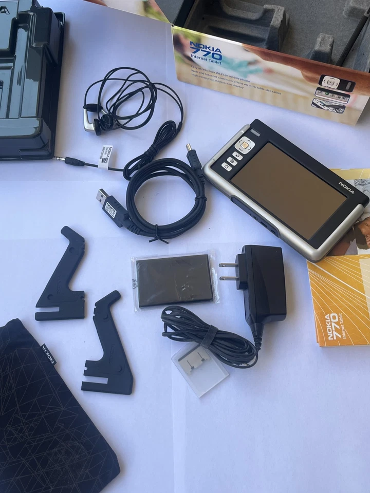 Genuine Nokia N770 Internet Tablet 128MB Wi-Fi Bluetooth Black - Image 4 of 4