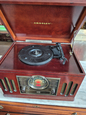 Vintage Style Crosley AM FM Radio Record CD Player Turntable CR24-003A ...