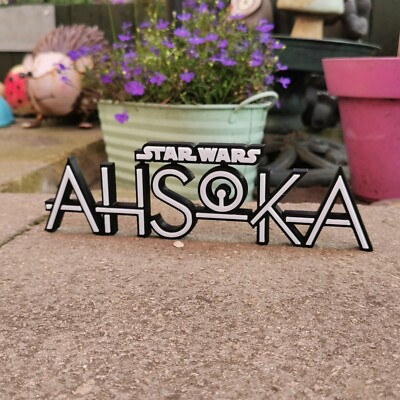 Star Wars Ahsoka freistehendes Schild - groß - 3D-gedruckt