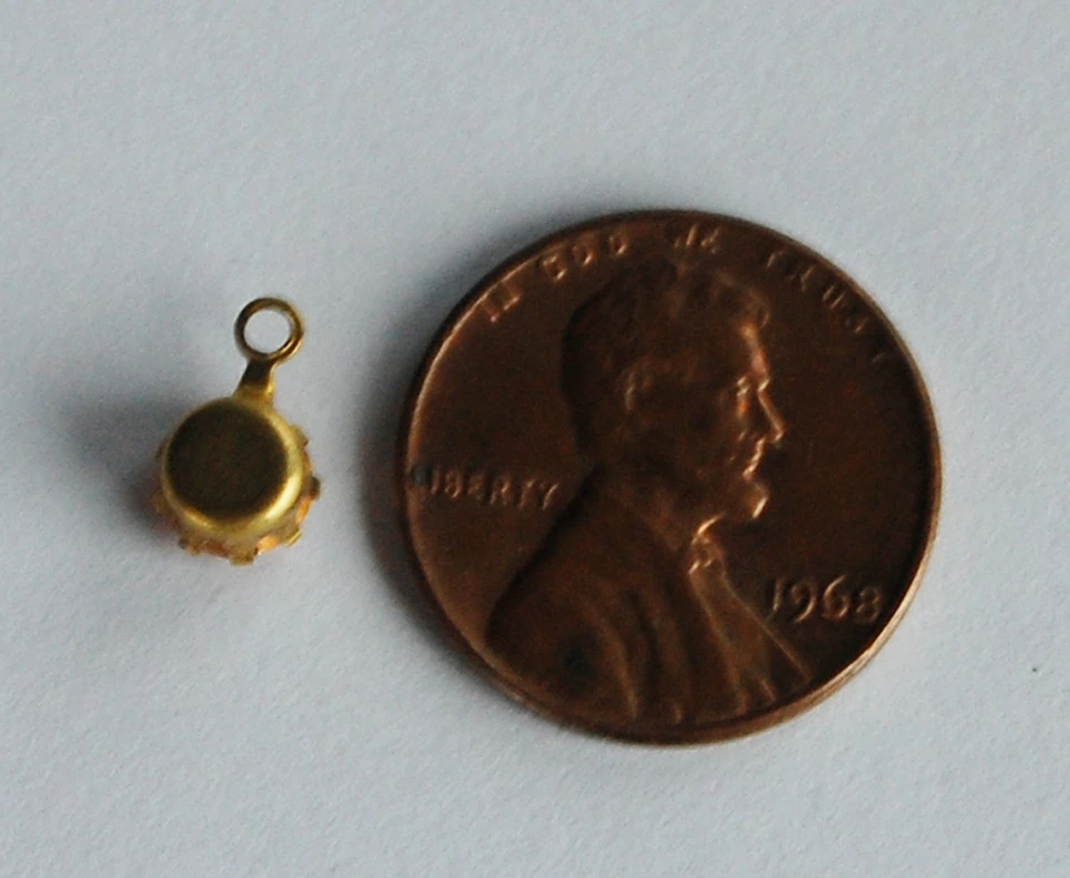 VINTAGE SWAROVSKI RHINESTONE PENDANT BEADS AGED BRASS 23ss 5mm • ASSORTED COLORS - Imagem 2 de 2