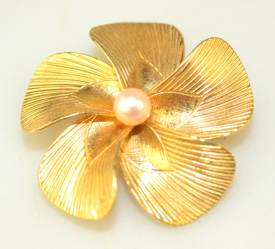 "VINTAGE IPS GOLD FILLED 1 3/8\" 3-D FLOWER PIN WITH GENUINE 5.1 MM PEARL"