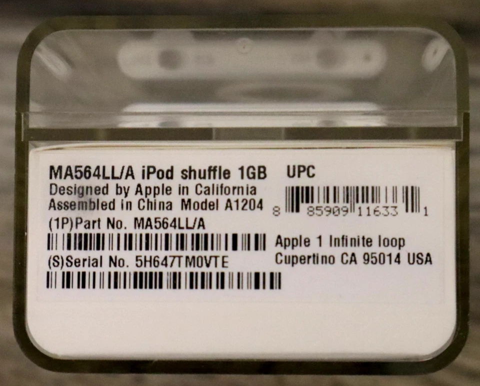 NEW SEALED Vintage Apple iPod Shuffle MA564LL/A 1GB - Image 2 of 3