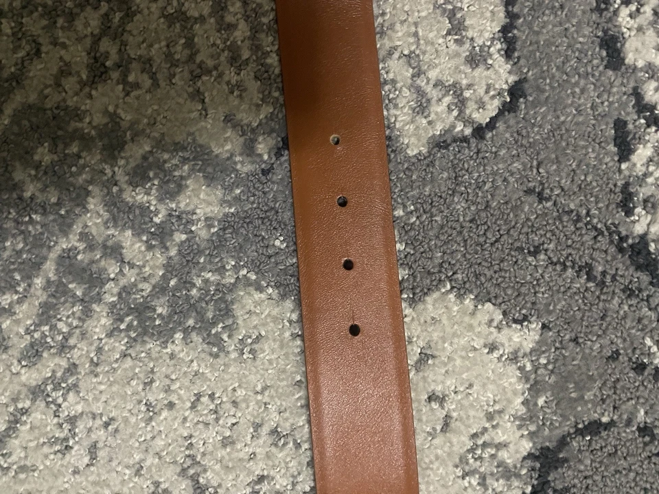 Cinturón de cuero para mujer Valentino Garavani con logotipo marrón talla 85/34 Foto 4 de 4