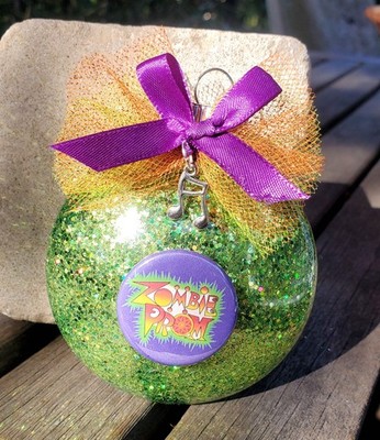 ''ZOMBIE PROM'' Christmas Ornament
