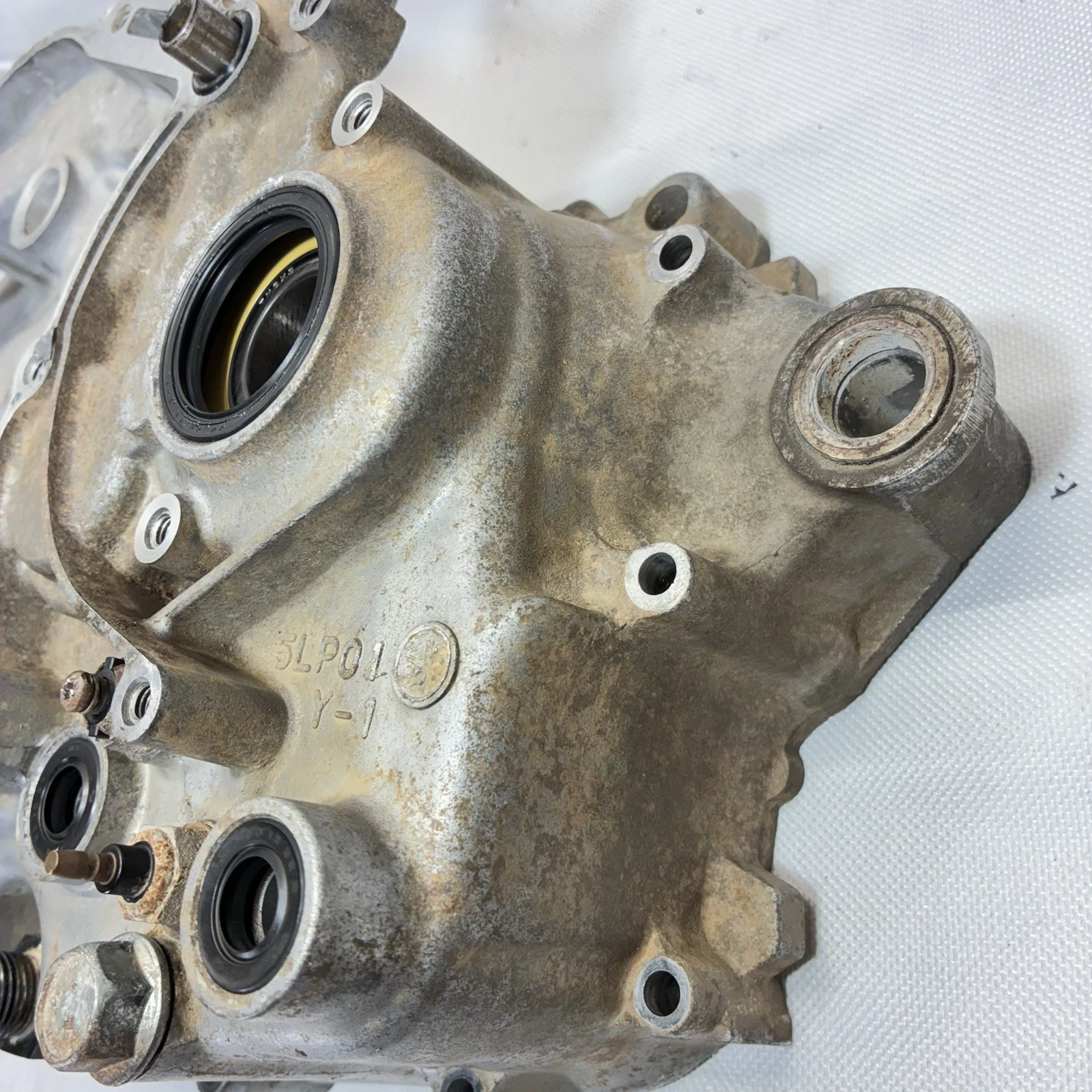 01-05 Yamaha Raptor 660 Engine Crank Case Crankcase  Left