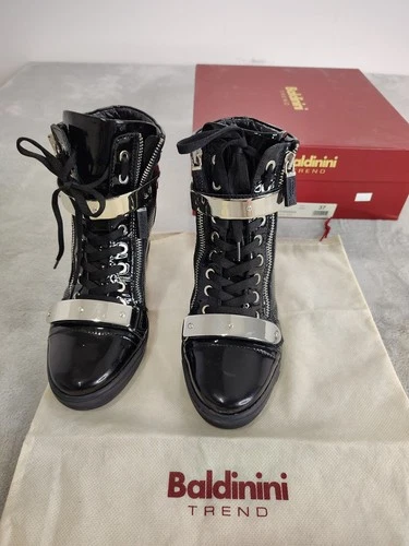 Baldinini Womens Patent Wedge Boots Sz. 37 $575.00 Retail. Flawed - product listing photo