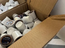 Lavazza  K-Cup Pods Ground Coffee Variety Pack 120 Count 04/11/2026 open box