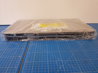 Cisco ASR-920-24SZ-M Router ASR-920-24SZ-M-WS without FANS and PSU/2
