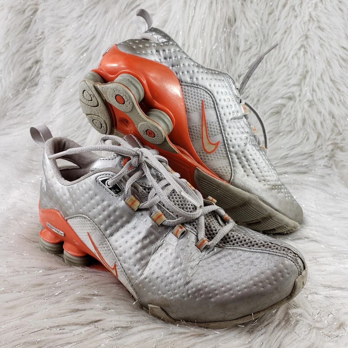 Chaussures d entra nement Nike Shox 308884 012 argent orange femme taille 7