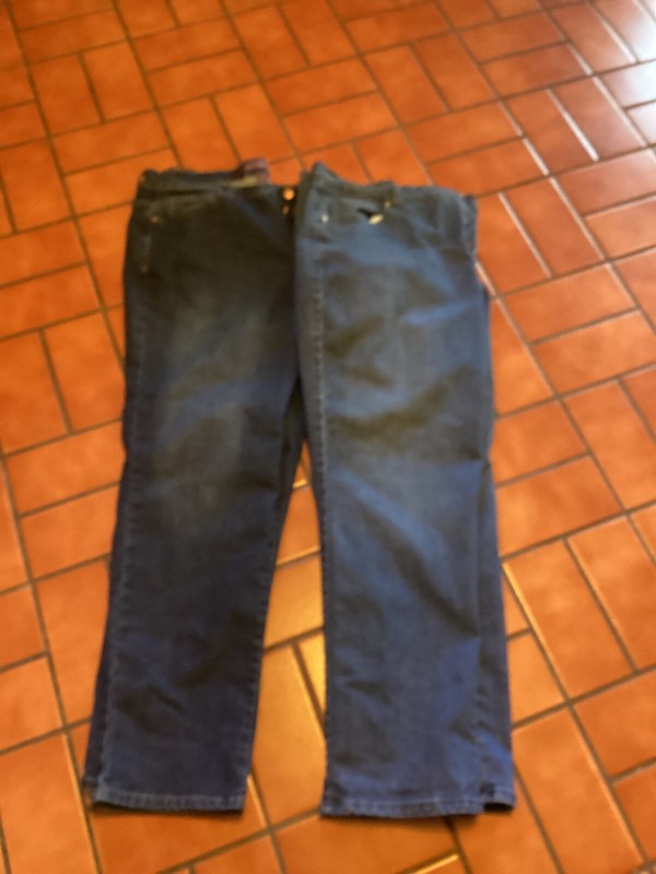 2 Womens Gloria Vandebilt Amanda Jeans 16W