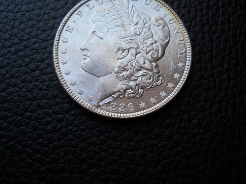 1886 Morgan Dollar w/Lamination Planchet Flaw (Unc) - Picture 4 of 4