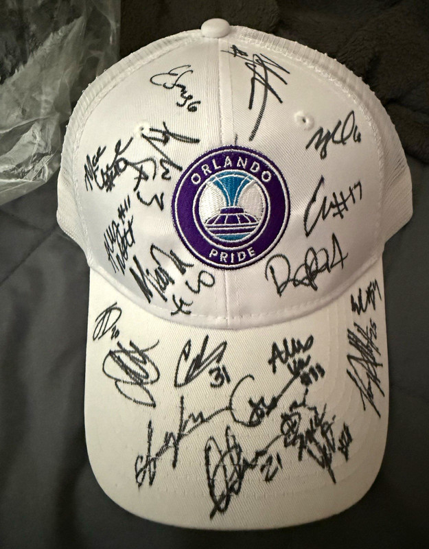 Orlando Pride White Hat Signed by Marta and other members of the Orlando Pride