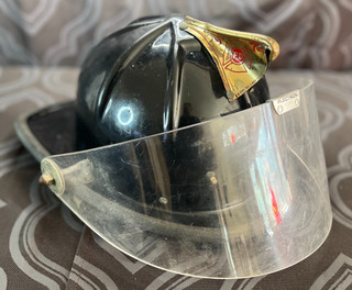 Cairns | 900 | Vintage | Firefighter Helmet | Face Shield | Cairns Liner