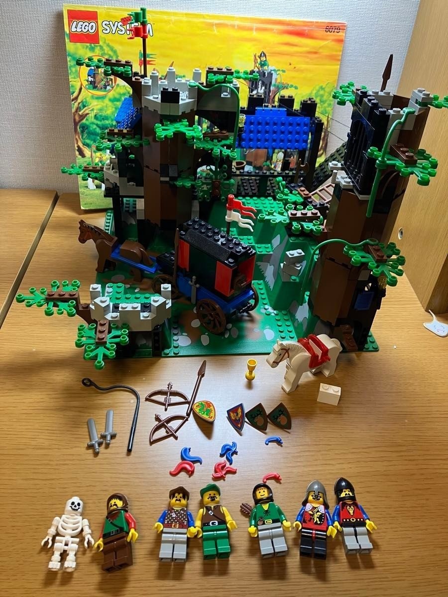 【中古】 ティーンエイジブルース LEGO System Castle Dark Forest Fortress 6079 In 1996 Used Retired