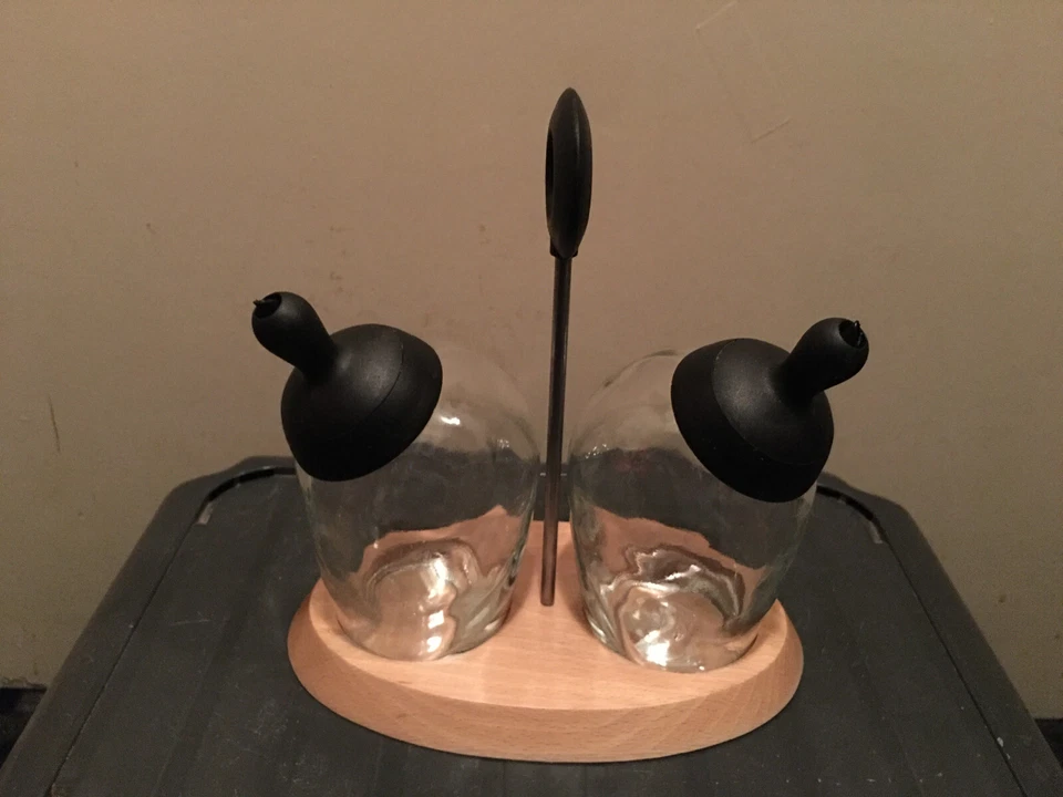 STOHA DESIGN Essig & Öl Menage auf Holzteller - neu!!