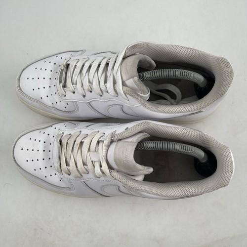 Nike Men’s Air Force 1 ‘07 Triple White Leather Sneakers Shoes - Size 8.5 - Bild 5 von 11