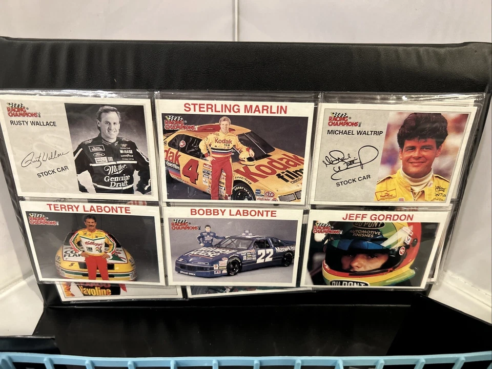 NASCAR 1990 赛车冠军库存汽车收藏盒/带 12 辆汽车和卡夹 — 第 4/4 张图片