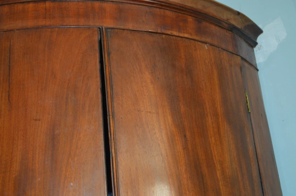 Corner Cupboard Mahogany English Georgian Period (C. 1790) - Image 4 of 4