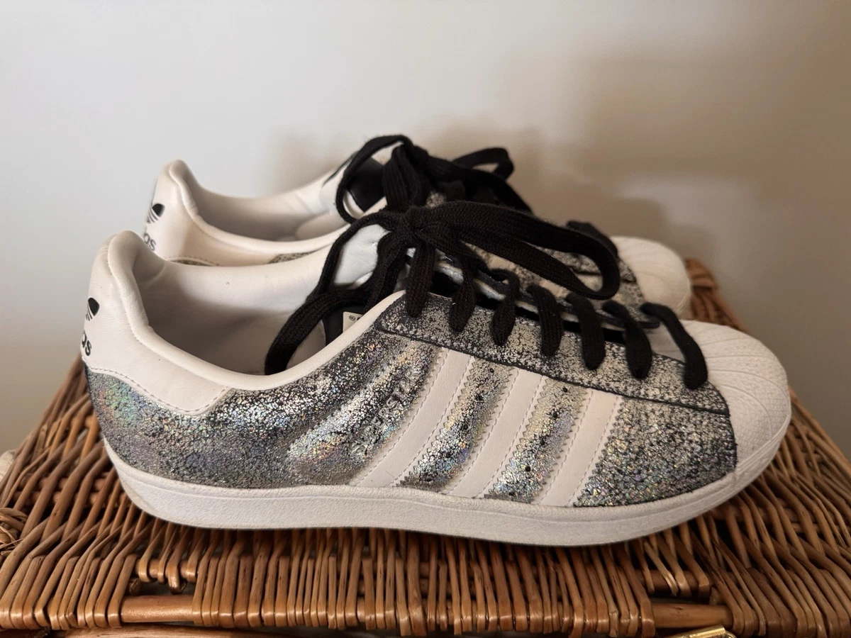 adidas gazelle silver green womens adidas Superstar Primeknit Pharrell Yellow