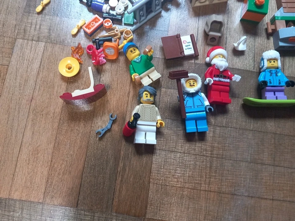 lego city advent calendar 60235 - Image 2 of 4