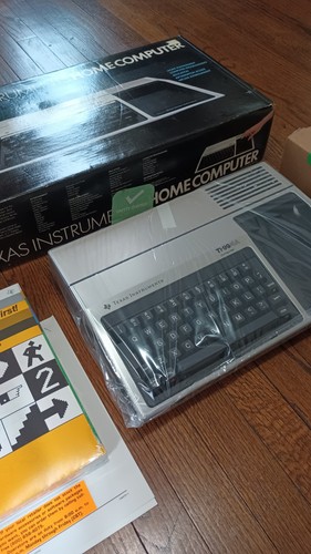 VTG Texas Instruments TI 99/4A Home Computer ** OPEN BOX, UNUSED ** 🔥 - Picture 10 of 21