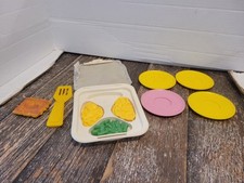 Vintage 1988 Fisher Price Fun With Food TV Dinner 2138 W Spatula Plates