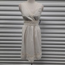 Old Navy Dress Womens Size 2 White Sleeveless Ladies V-Neck