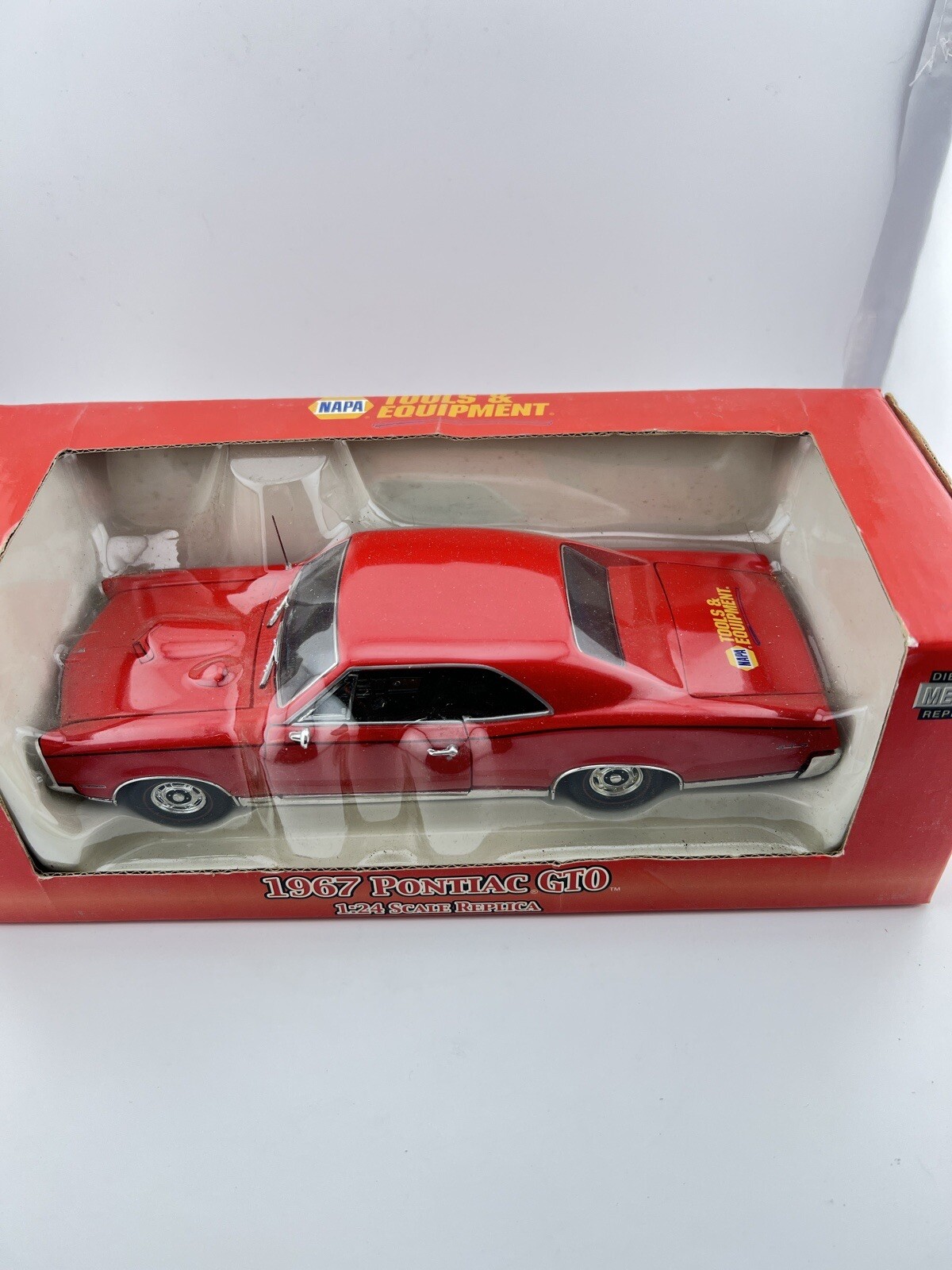 2003 Crown Premiums 1967 Pontiac GTO 124 Scale Diecast Replica NAPA