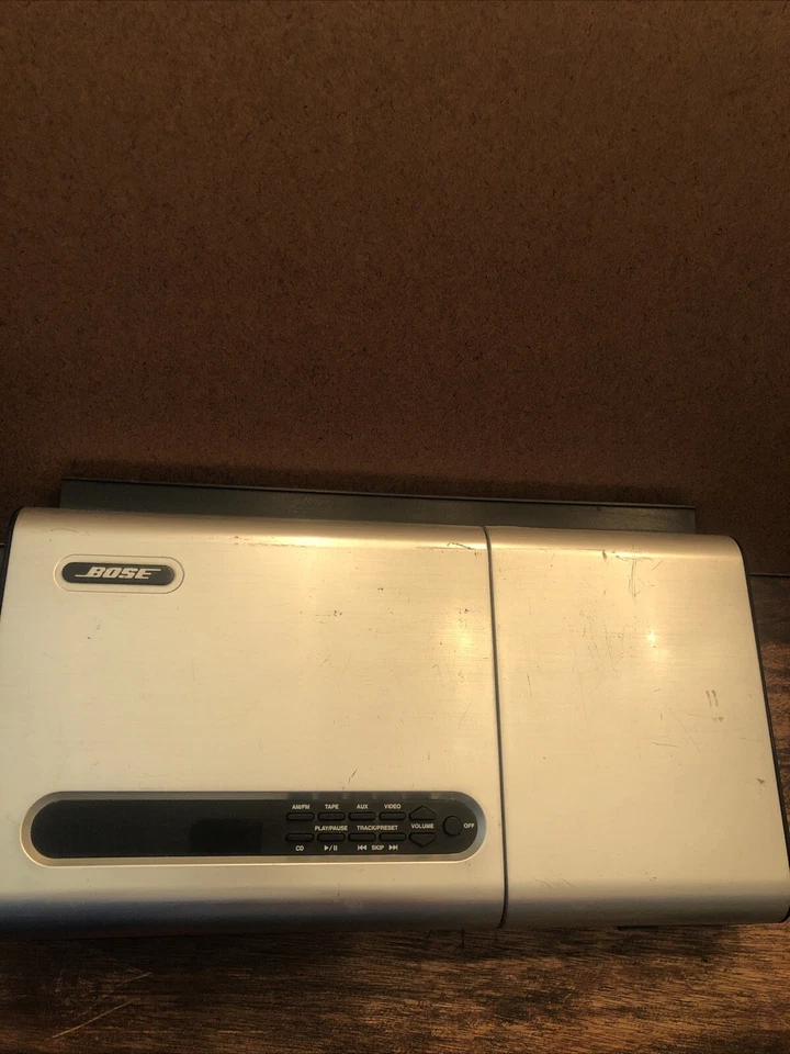 Reproductor de CD radio AM/FM Bose Lifestyle modelo 5 Music Center sin control remoto y piezas de cable Foto 2 de 4