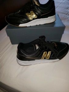 womens black and gold new balance