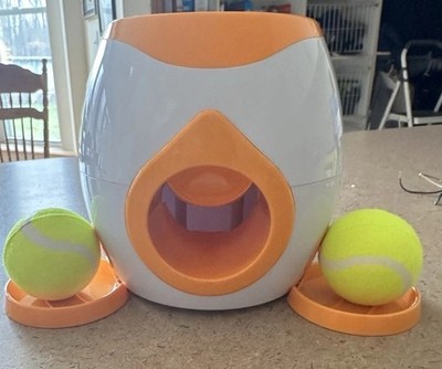 Fetch & Treat Dog Treat Dispenser New In Box￼