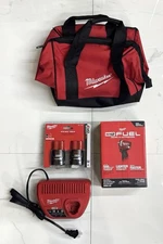 Brand New Milwaukee Tool 2562-20 M12 Fuel Stubby 3/8" Impact Wrench Kit (2)1.5ah