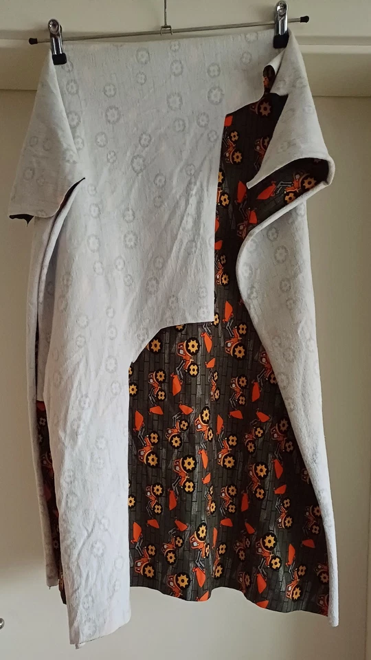 Stoffrest, Sweatstoff, Trecker, Baumwollmisch., 90 x 75 cm, Neuwertig - Bild 3 von 3