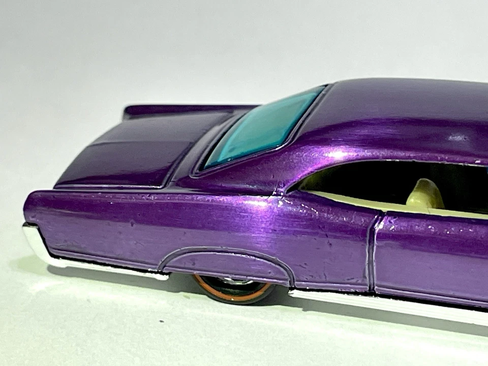 🔥 Pontiac '65 Bonneville Redline Spectraflame púrpura Hot Wheels hecho a medida Foto 3 de 4