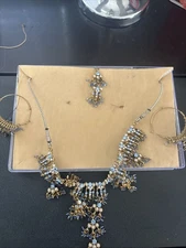 Premier Designs Necklace and Earrings Set