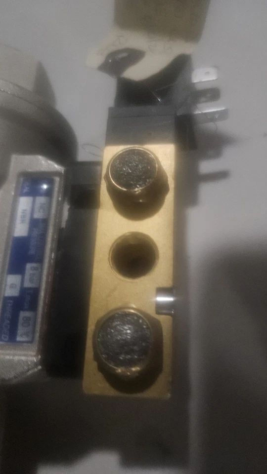 Клапан электромагнитный Parker 341N05 с катушкой 496131C2 и встроенным корпусом DN25 PN10 24 В постоянного тока - Изображение 2 из 4