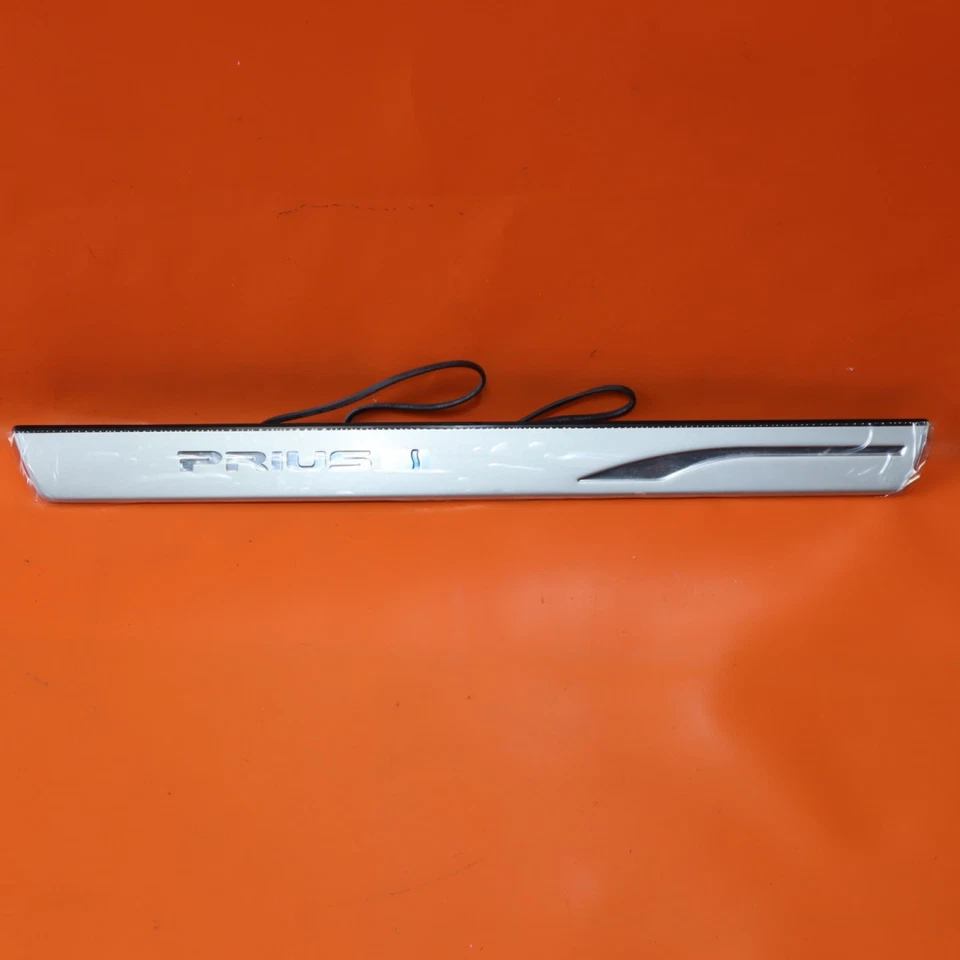 TOYOTA PRIUS DOOR SILLS RIGHT 2011 2012 2013 2014 2015 PT922-47110 OEM - Image 2 of 4