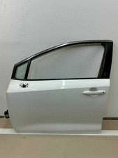 Toyota Corolla ZE1HE Tür vorn Links 67002025...