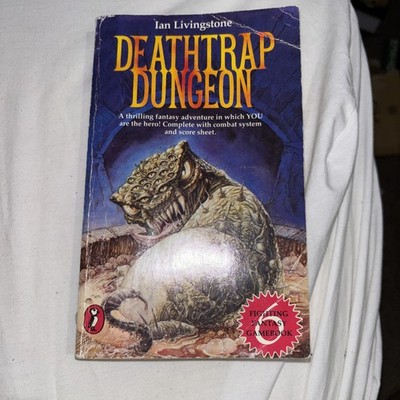 Deathtrap Dungeon by Ian Livingstone, Fighting Fantasy 6 1st reprint  1984