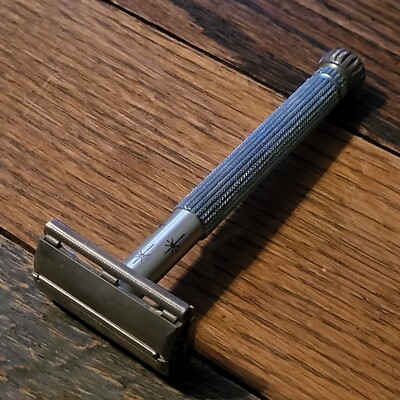 Gillette 1966 L1 Lady Star Burst Shaving Razor Blue