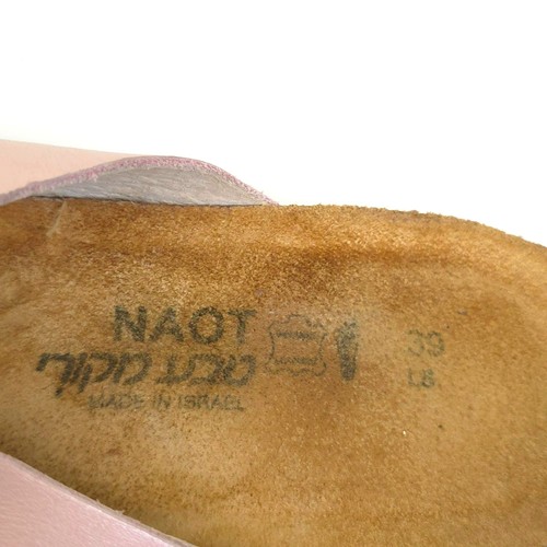 Naot Women's KATE Pink Pearl Double Strap Sandals Rhinestone Buckles 39/8 - Picture 6 of 6