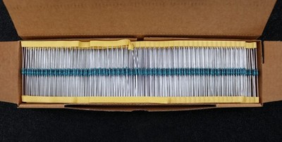800x Metal Film Resistors 750Ω 750 Ohm Tolerance 1% Metal Film Resistors